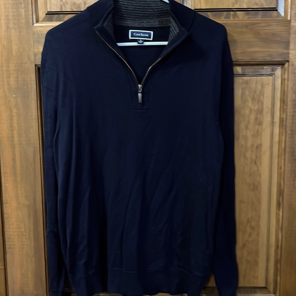 Men’s club room half zip sweater Merino Wool. Size large.
